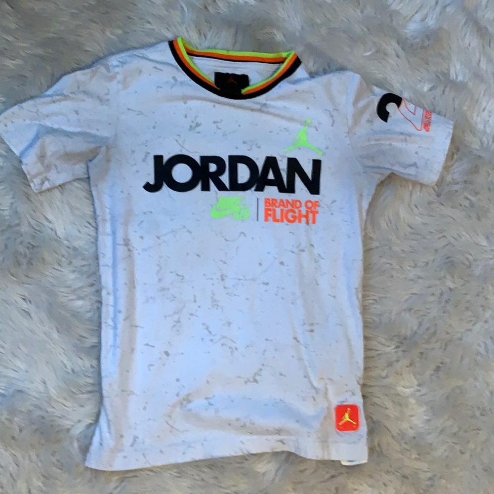 brand new jordan short sleeve shirt